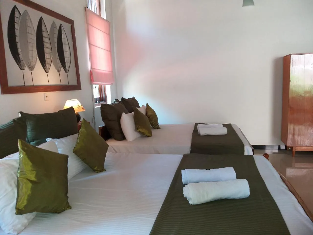 Bed & Breakfast Cosy Nest Home Stay Negombo